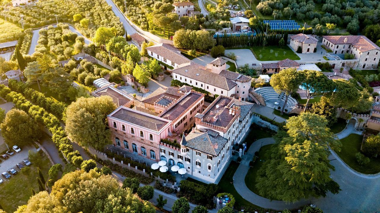 Borgo Dei Conti Resort Relais & Chateaux ペルージャ エクステリア 写真