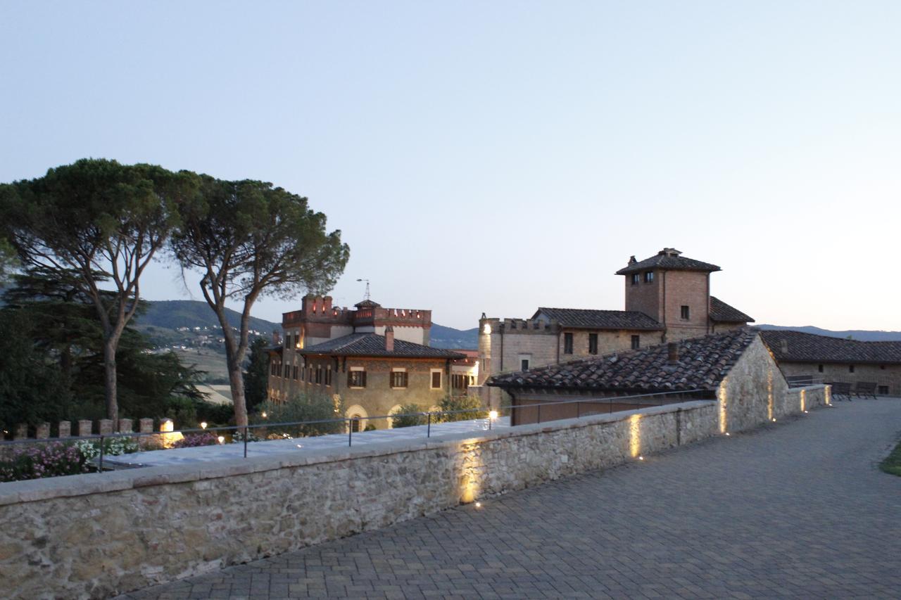 Borgo Dei Conti Resort Relais & Chateaux ペルージャ エクステリア 写真